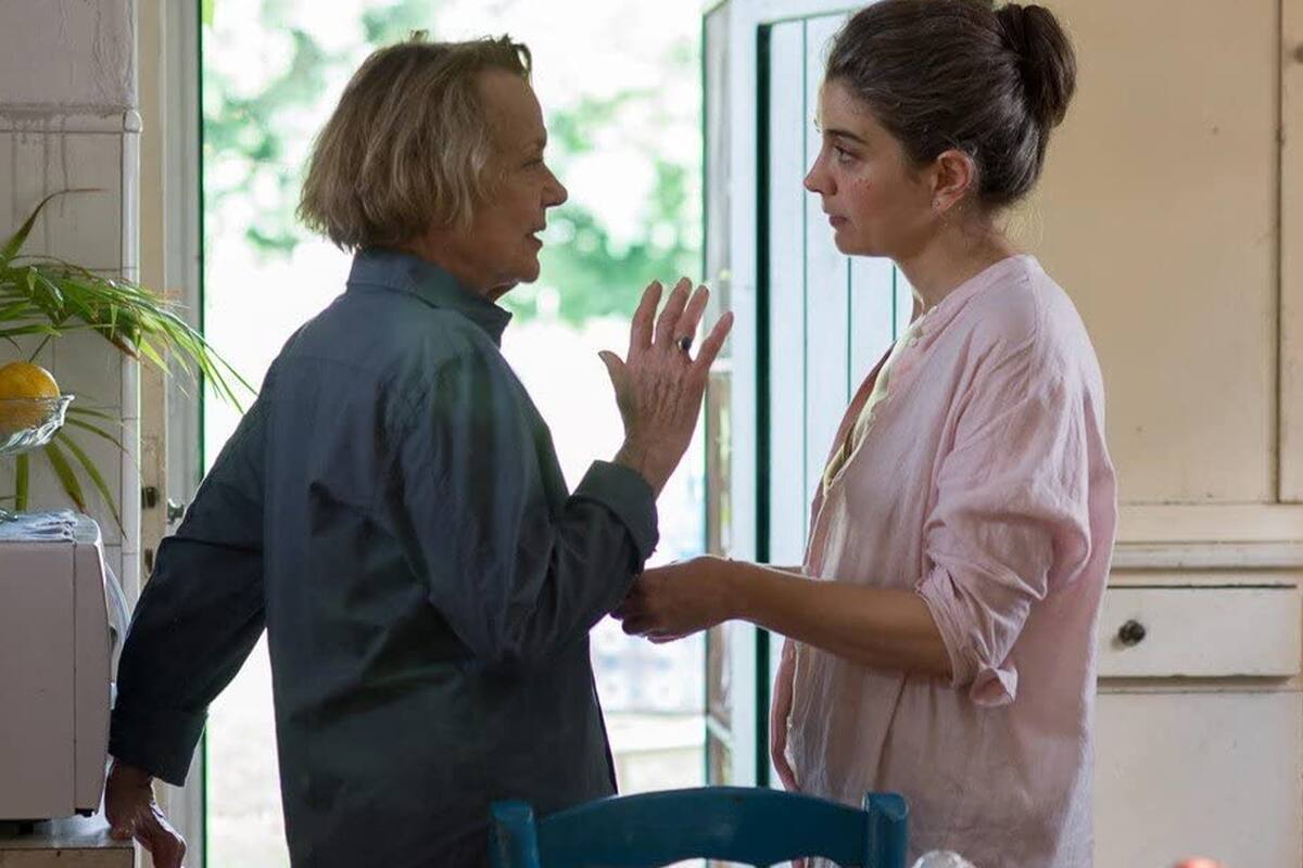 Erica Rivas y Marilú Marini, en una escena de Los sonámbulos, la película argentina que busca su lugar en los Oscar