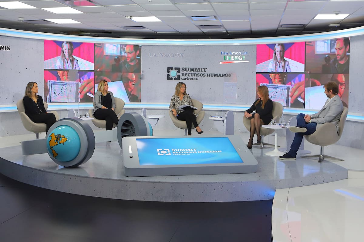 Érica Zamora (Cervecería y Maltería Quilmes), Melina Cao (Unilever), Carla Quiroga (LA NACION), María Fernanda Amado (Nestlé) y Nicolás Rocha (Bumeran)