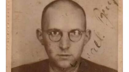Erich Benjamin, en 1939, al salir del campo de concentración de Buchenwald, en Alemania (Crédito: Cortesía de Joachim Benjamin/BBc Mundo)