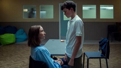 Erin Doherty y Owen Cooper en el tercer episodio de Adolescencia