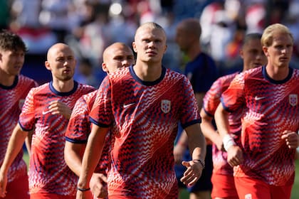 Erling Haaland, a la cabeza del equipo de Noruega que jugará su primer Mundial en este siglo