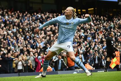 Erling Haaland firma ucrativo contrato con Man City hasta 2034