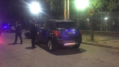 Ernestina Pais chocó con su auto a otro que estaba estacionado