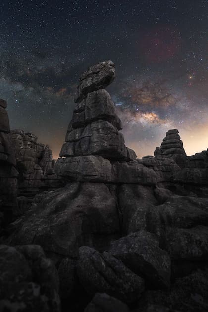 "Erosión nocturna", del español Alberto Enisosbajas Moreno, en Torcal de Antequera, Málaga