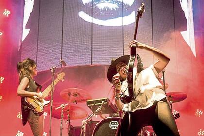 Eruca Sativa, una banda que no les teme a las nuevas tecnologías: en sus shows, los bafles brillan por su ausencia