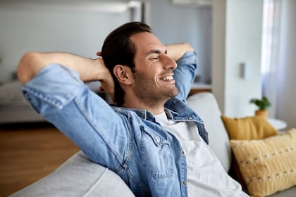 Es clave cuidar las energías de la casa para poder descansar (Foto: Freepik)