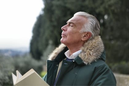 Es común que crezcan las orejas y la nariz con el paso de la edad