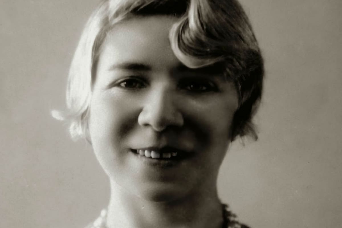 Es considerada una de las poetas más importantes de nuestra literatura.