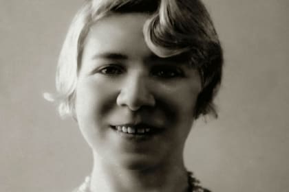 Es considerada una de las poetas más importantes de nuestra literatura.