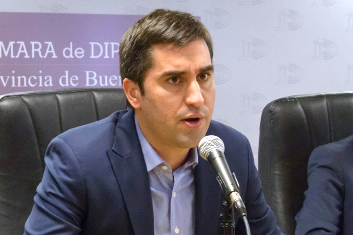 Es diputado provincial de Cambiemos y preside la Cámara baja bonaerense