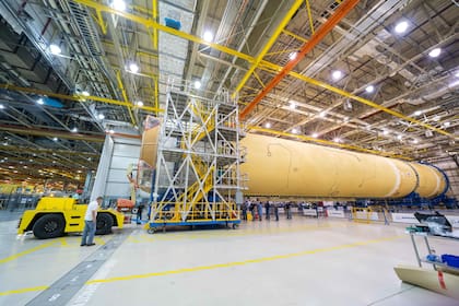Es el cohete más grande construido por la agencia espacial desde el Saturno V de las misiones a la Luna