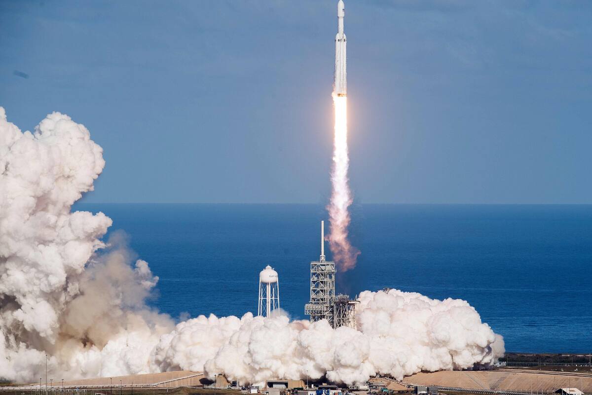 Es el cohete más poderoso de los que están en funcionamiento; dejó un auto en órbita