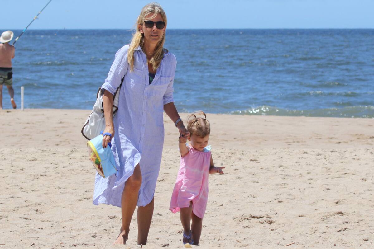 Es hija de un segundo matrimonio del padre de la diva; tiene a Guadalupe y a Francisco y veranea en Punta como su hermana