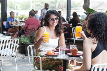 Es importante darles lugar a las amigas y recuperar esos momentos que tanto bien nos hacen