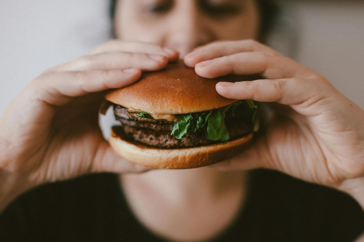 Es importante eliminar estos alimentos de la dieta para prevenir el cáncer