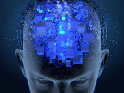 Es importante la “desacreditación previa”, lo que esencialmente significa preparar nuestro cerebro para reconocer la información falsa antes de toparnos con ella