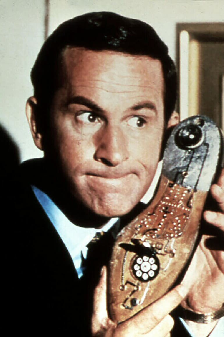 Es imposible separar al actor Don Adams de su emblemático personaje Maxwell Smart, de la serie Superagente 86, que fue su gran éxito pero también su cárcel