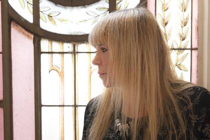 Es la directora del Museo del Libro y la Lengua