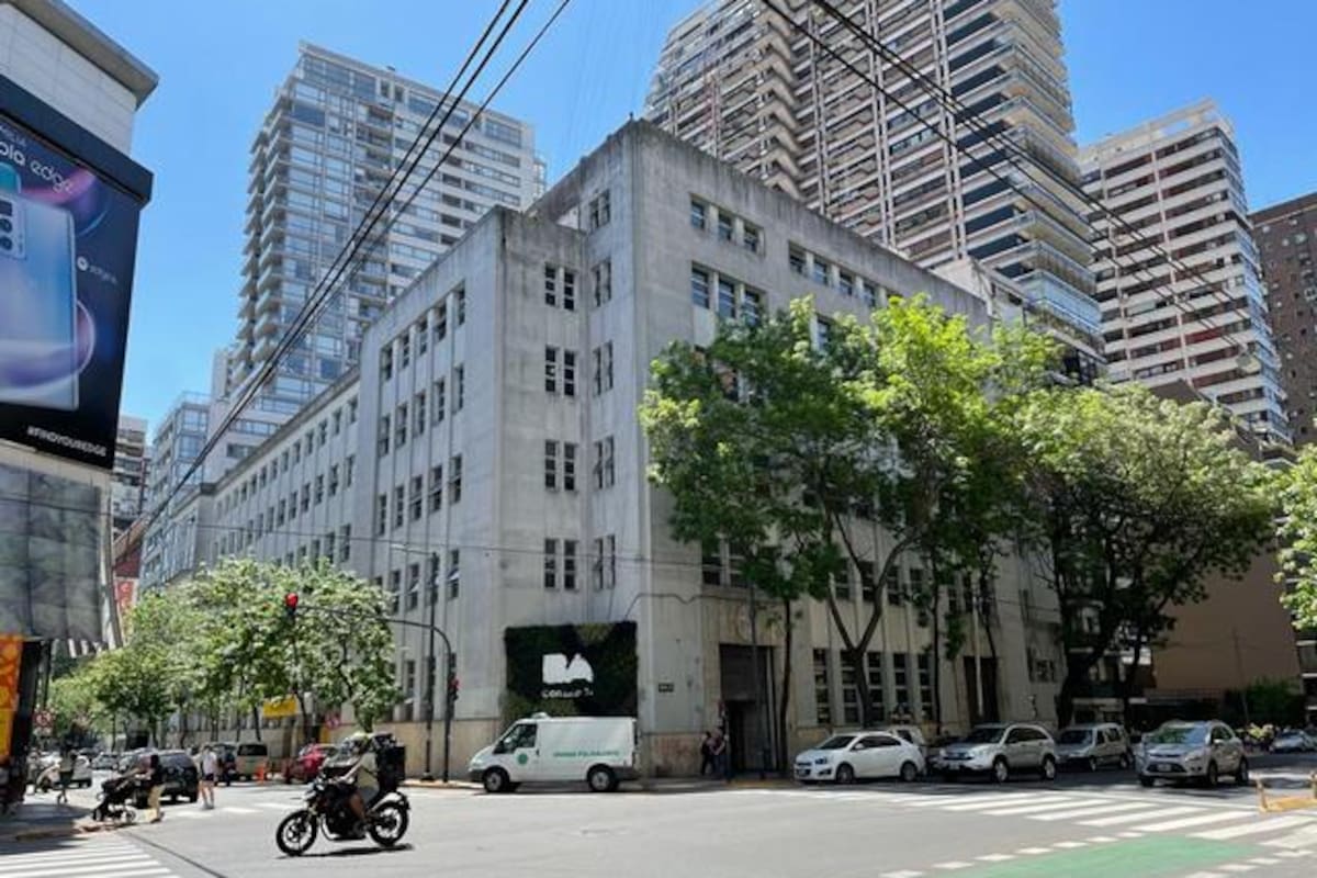 Es la esquina de Beruti y avenida Coronel Díaz donde funciona una sede del Poder Judicial y el Registro Civil de la Comuna 14