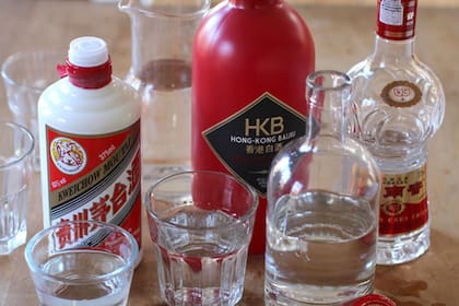 Es la sexta provincia en hacerlo, pero no es una más, porque de sus montañas sale el grueso de la producción nacional de baijiu o vino blanco