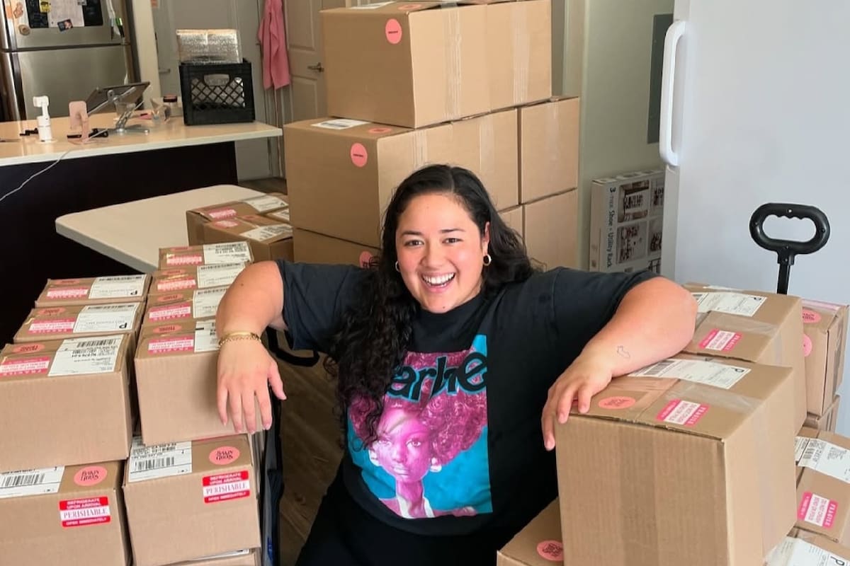 Es latina y reveló cuánto gana con su emprendimiento por mes