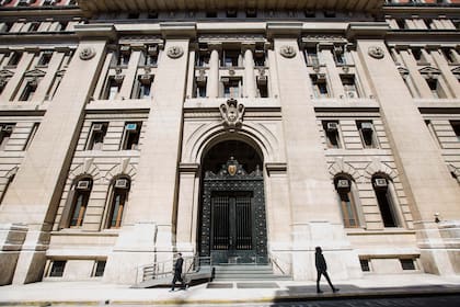 Es necesario recomponer los principios básicos de toda sociedad: la búsqueda del bienestar general, la defensa del Estado de Derecho y el respeto por la Constitución y las leyes en su conjunto