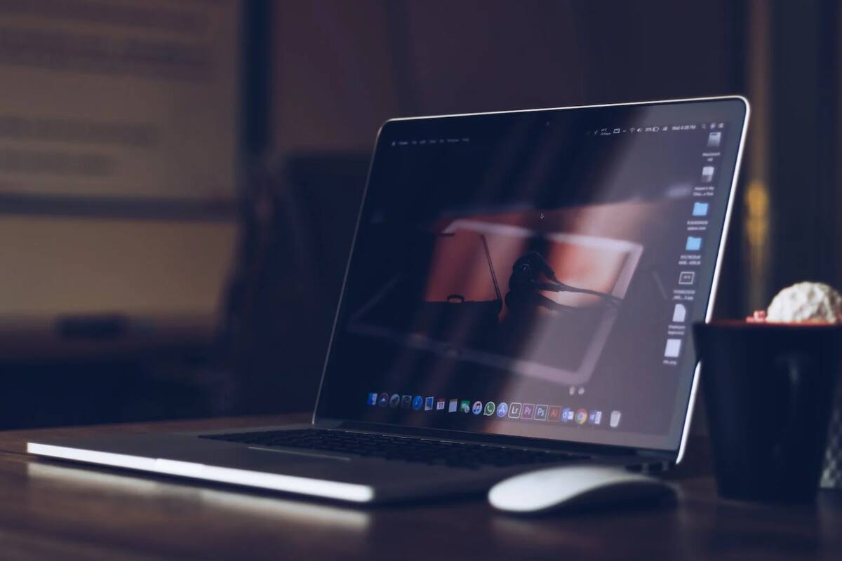 Es necesario saber qué uso se le da a una notebook para determinar si se debe apagar o suspender (Foto Pexels)