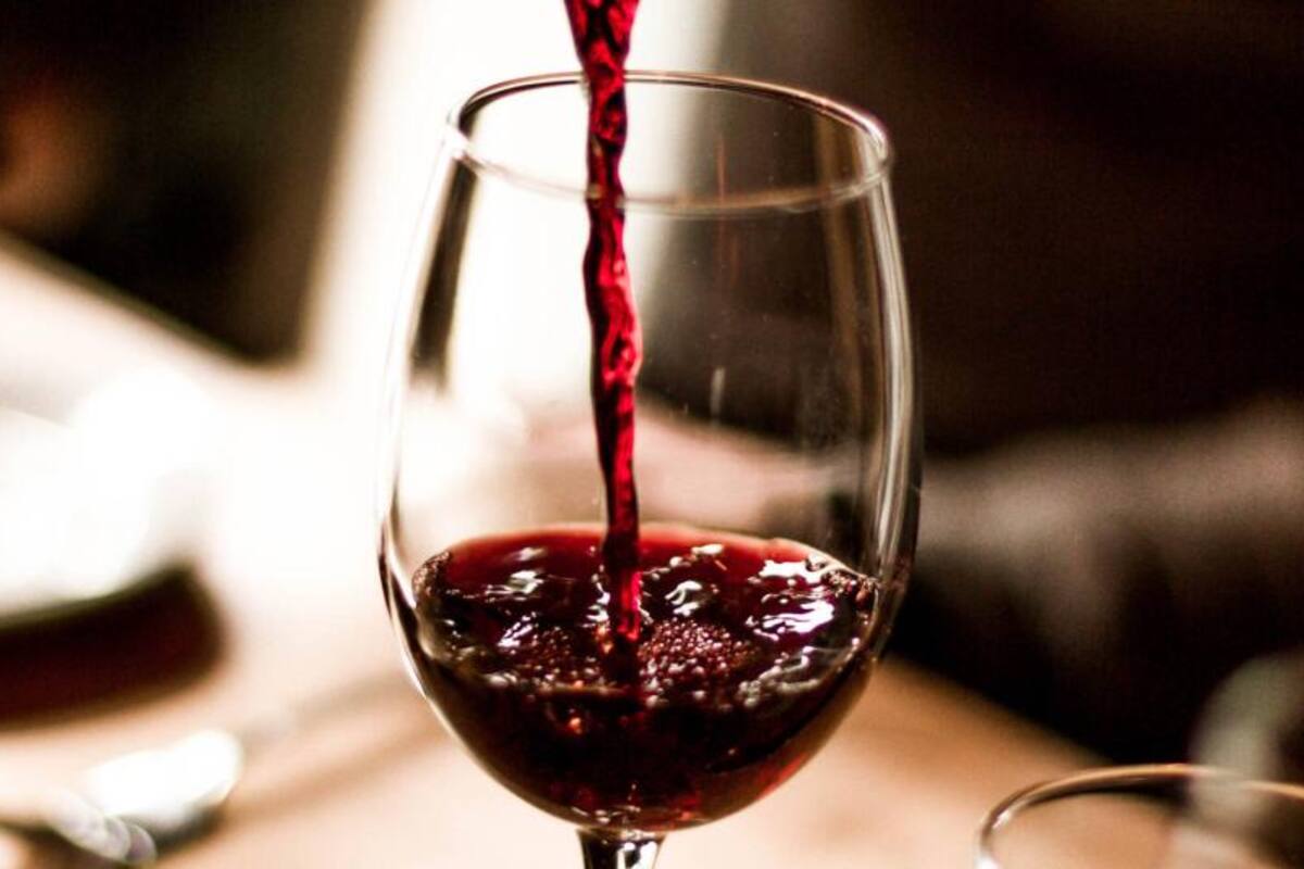 ¿Es posible convertir agua en vino solo con pasas? Científicos revelan cómo pudieron hacerlo antiguas culturas