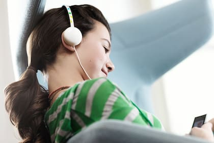 Es posible escuchar música sin conexión