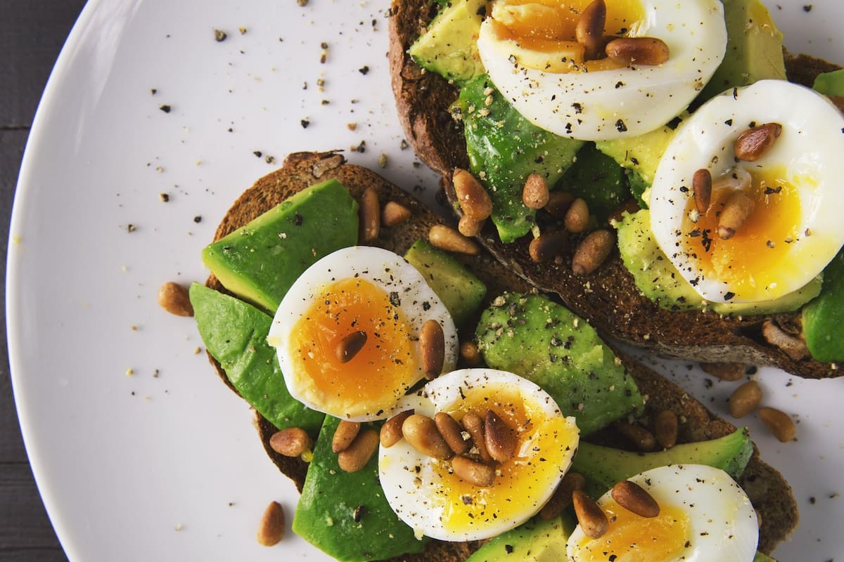 Es posible hacer ajustes en la alimentación y los hábitos que promuevan el bienestar emocional (Imagen ilustrativa: PIXABAY)