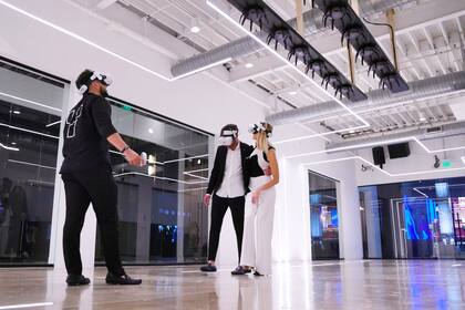 Es posible ofrecer una experiencia de venta diferente a la tradicional, permitiendo a los compradores experimentar cómo será una casa o proyecto inmobiliario antes de que se construya