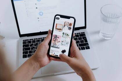 Es posible recuperar las imágenes eliminadas desde el móvil (Foto Pexels)