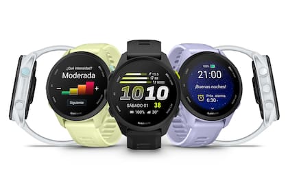 Es posible sumar aplicaciones, cambiar el aspecto del reloj y ver notificaciones del celular en el Garmin Forerunner 70