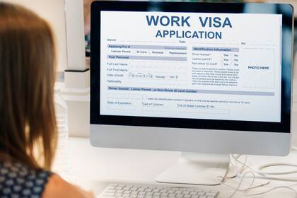 Es posible vivir y trabajar de forma permanente y legal en Estados Unidos a través de una visa de inmigrante basada en el empleo