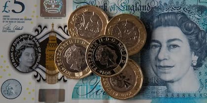Es probable que el cambio en los billetes y monedas se produzca de forma gradual