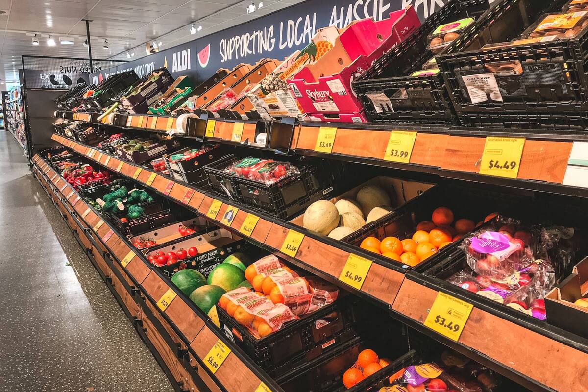 Es recomendable anticipar las compras y consultar los posibles cambios de horarios en los establecimientos de cada ciudad