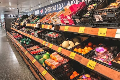 Es recomendable anticipar las compras y consultar los posibles cambios de horarios en los establecimientos de cada ciudad