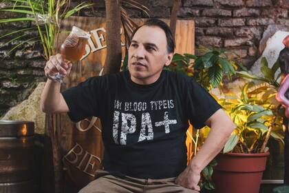 Es sommelier de cerveza y creó la Copa Argentina: cómo prepara su cuerpo los días previos para probar más de mil muestras