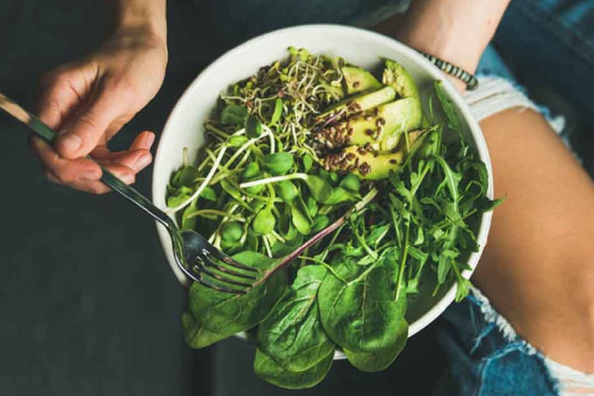 Es un derivado de la vitamina K y aporta muchos beneficios a la salud