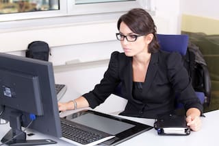 Por qué se celebra hoy el Día de la Secretaria