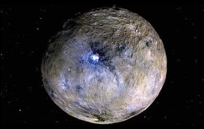 Es un planeta enano y el objeto astronómico más grande del cinturón de asteroides, región del sistema solar que se encuentra entre las órbitas de Marte y Júpiter Fuente: National Geographic