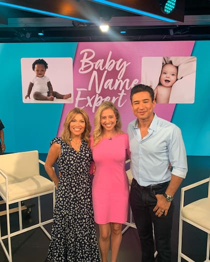 Es una celebridad en la selección de nombres para bebés, por lo que fue invitada a gran cantidad de programas de TV para dar conocer sus conocimientos