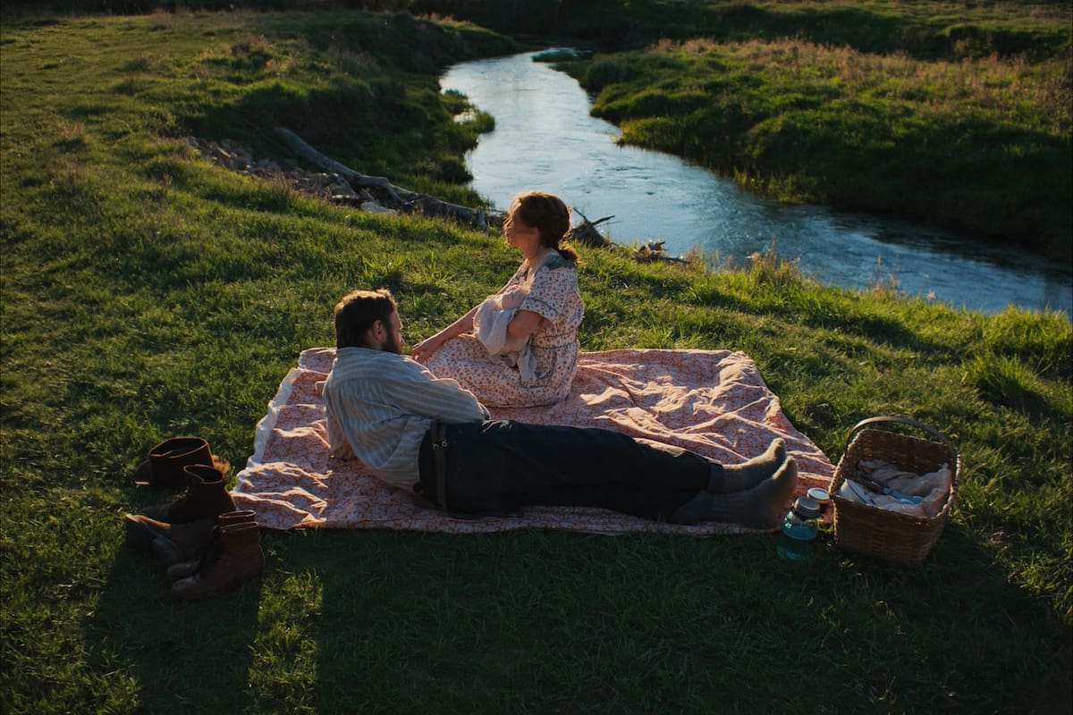 Es una película dramática estadounidense de 2025 dirigida por Clint Bentley y protagonizada por Joel Edgerton y Felicity Jones