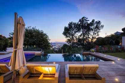 Es uno de los lugares más exclusivos de Hollywood Hills.