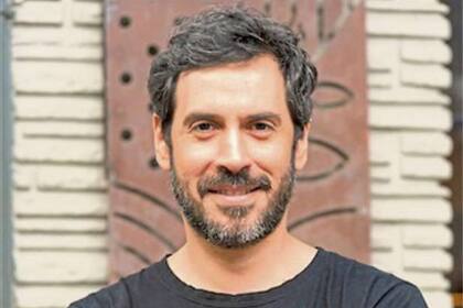 Es uno de los pioneros en hacerle un lugar al vegetarianismo dentro de la alta gastronomía; actualmente conduce Más sano más rico en El Gourmet