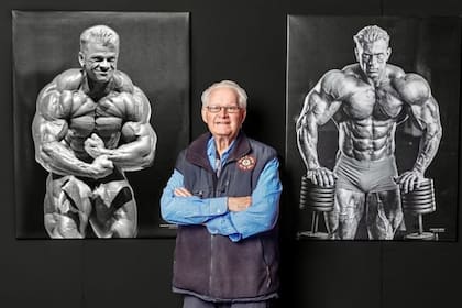 Es veterano de Vietnam, arquitecto en California y pionero en la expansión de Gold’s Gym en EE.UU.