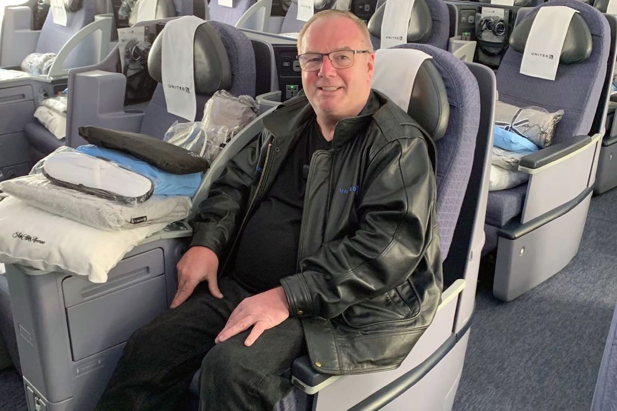 Es viajero frecuente y revela sus trucos a la hora de volar en avión