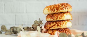 El paso a paso para lograr un pan de queso crujiente con solo cuatro ingredientes y en tiempo récord