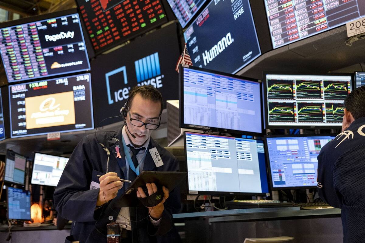 Esa tasa, que venía de cerrar 2019 a 1770 puntos, ya supera los 3540 puntos ante la sostenida desvalorización de los títulos; el derrape dejó además caídas de hasta 35% en acciones argentinas