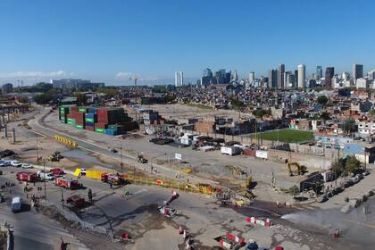 Escape de gas en Retiro: evacuaron una escuela y cortaron el tránsito en la zona, ocurrió a la altura de Ramón Castillo al 1700